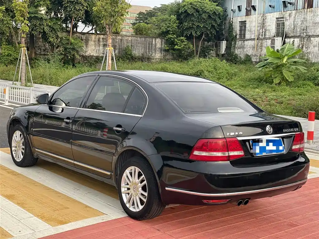 Volkswagen Passat 2009 1.8T MT Premium