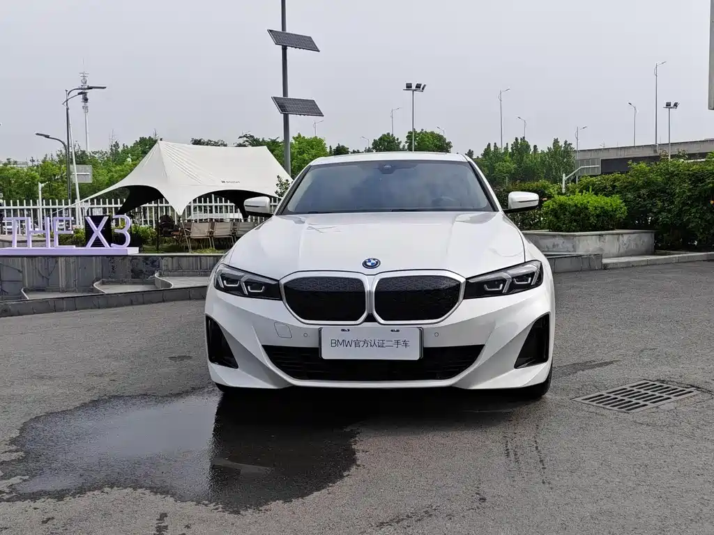 BMW i3 2024 eDrive 35 L