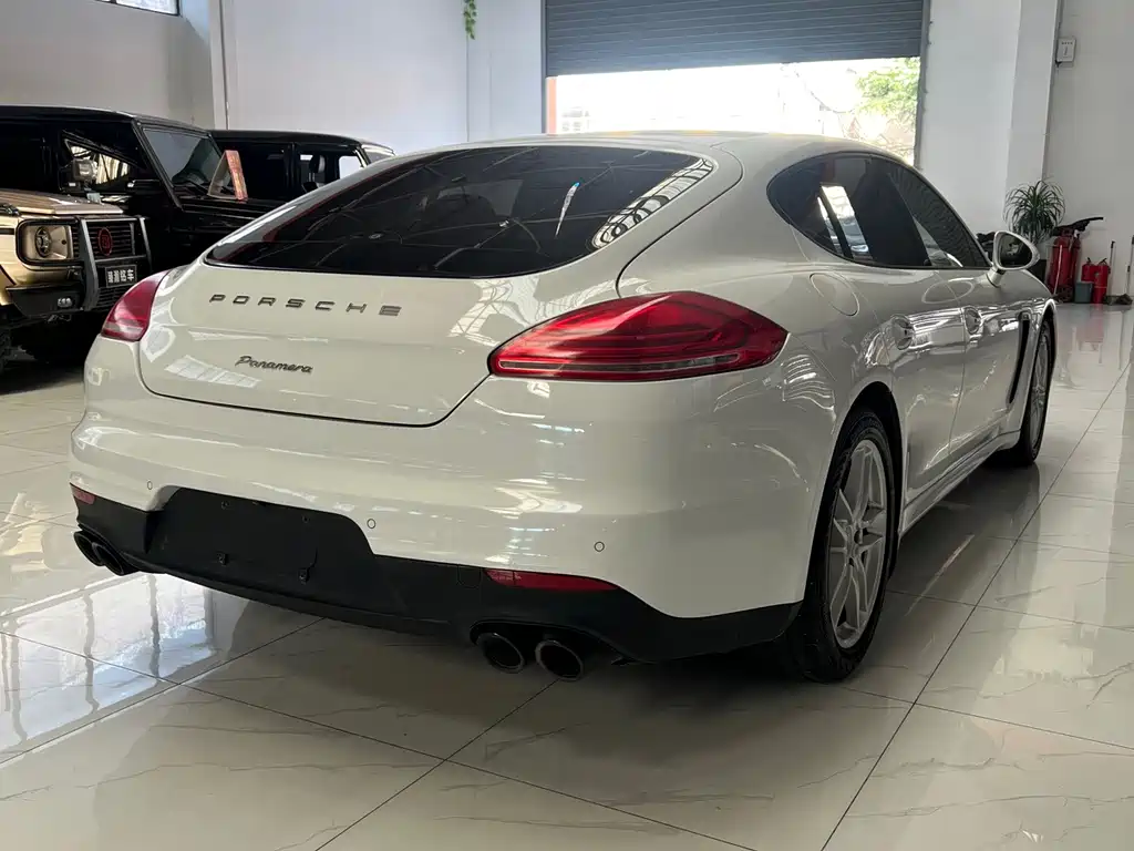Porsche Panamera — миниатюра 4