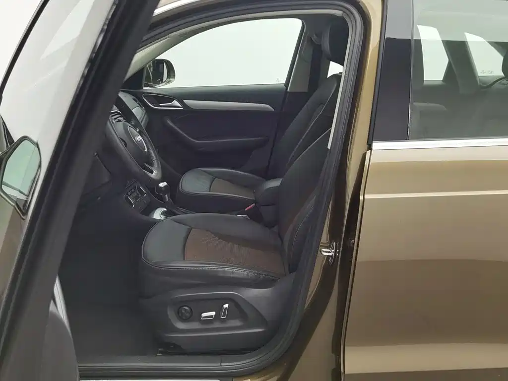 Audi Q3 — миниатюра 10