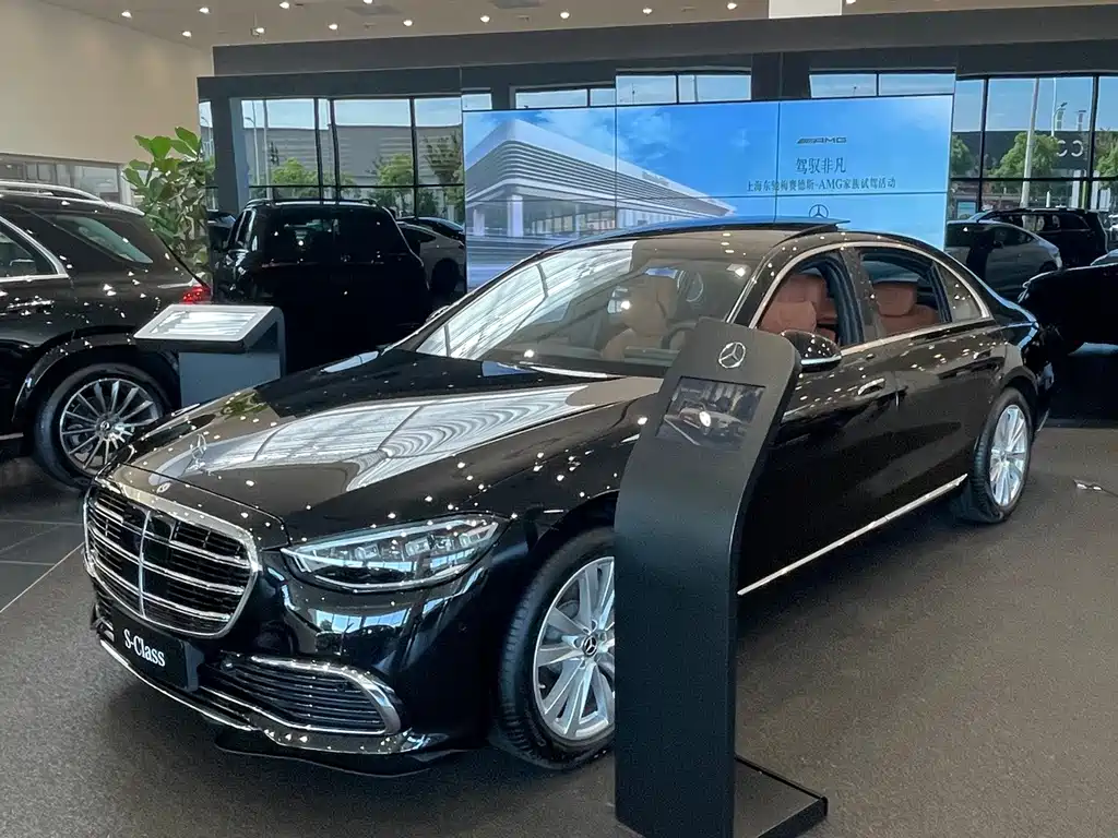Mercedes-Benz S-Class — миниатюра 2