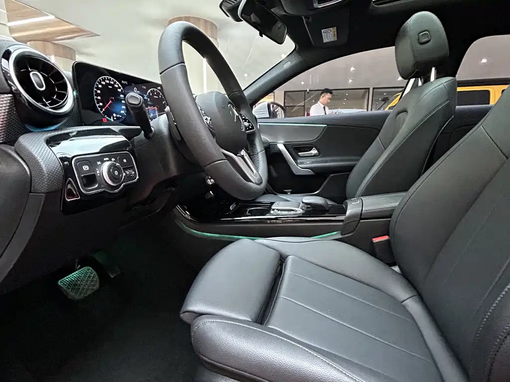 Mercedes-Benz A-Class — миниатюра 13