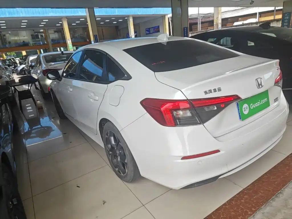 Honda Civic — миниатюра 5