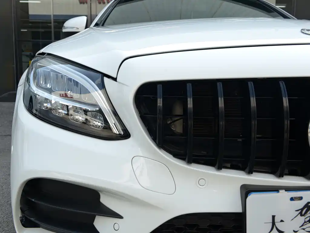 Mercedes-Benz C-Class (Import) — миниатюра 9