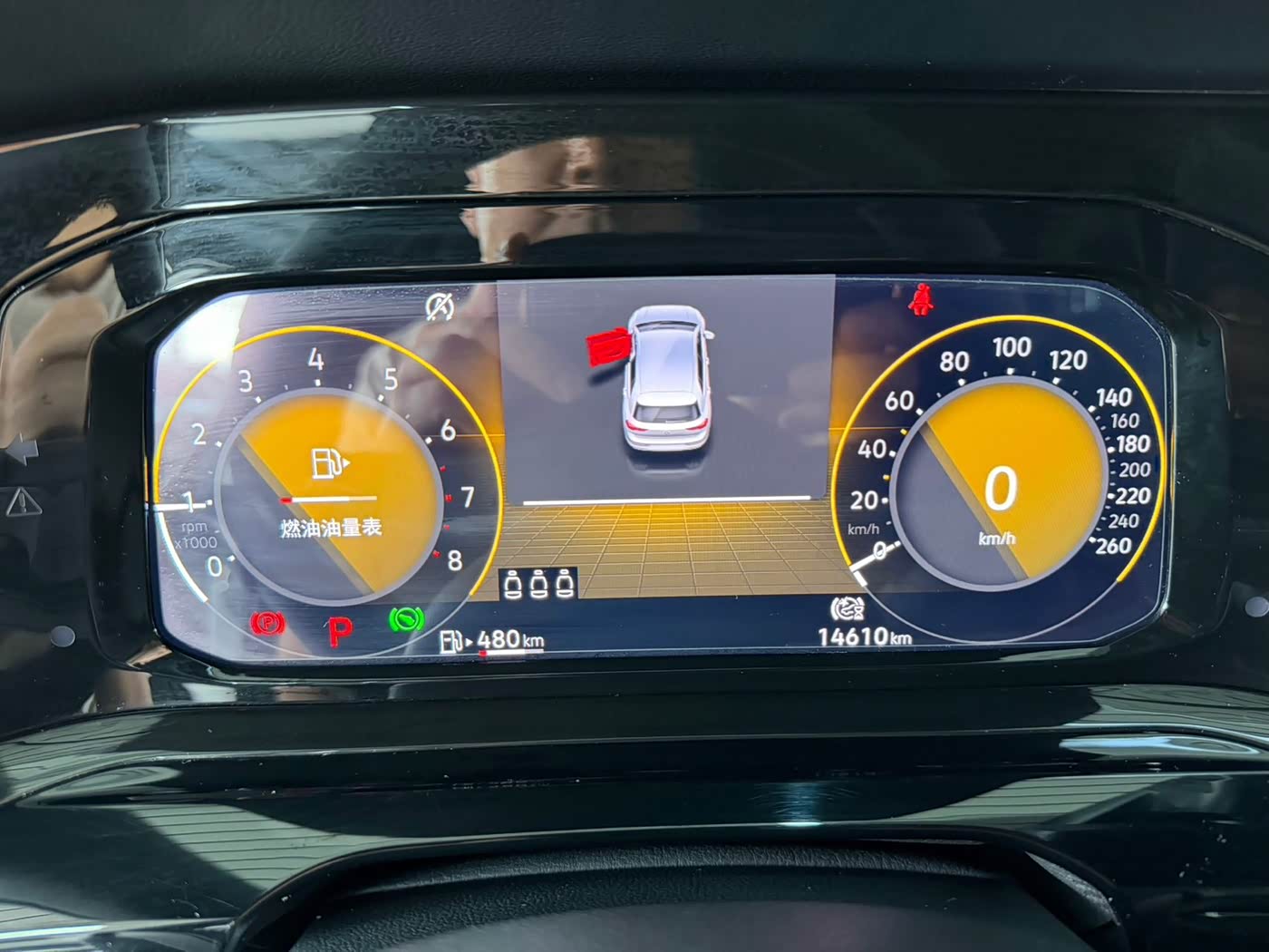 Volkswagen Golf 1.4 л 2022 г. Белый, пробег 14000 км