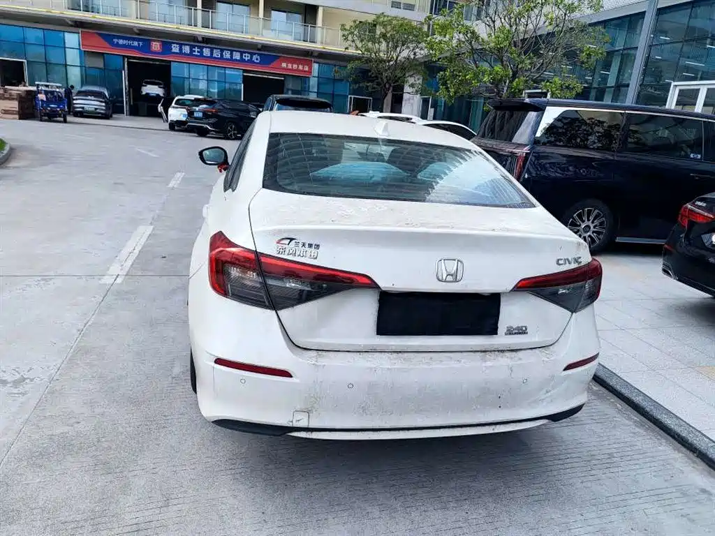 Honda Civic — миниатюра 13