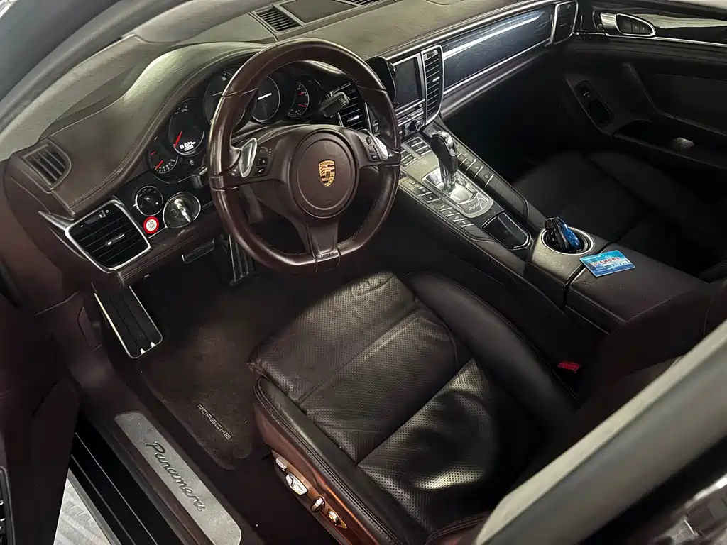 Porsche Panamera — миниатюра 4