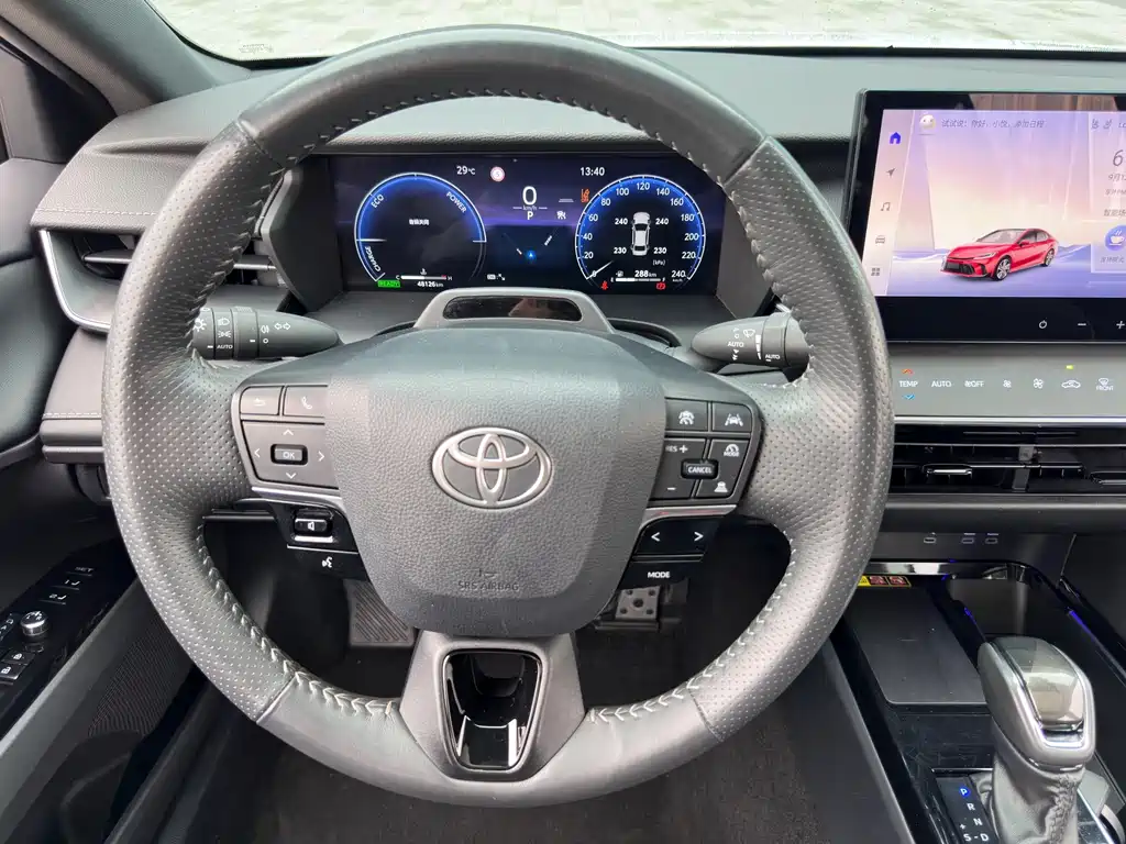 Toyota Camry — миниатюра 15