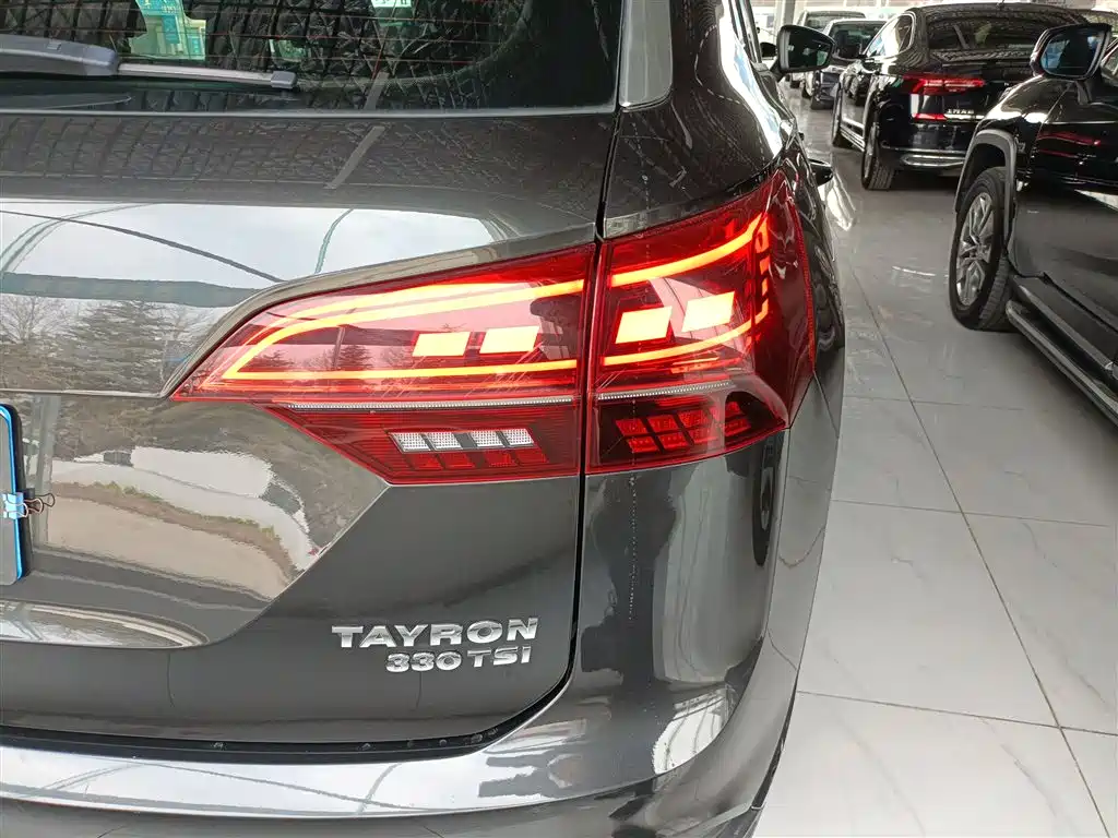Volkswagen Tayron 2019 330TSI Luxury VI