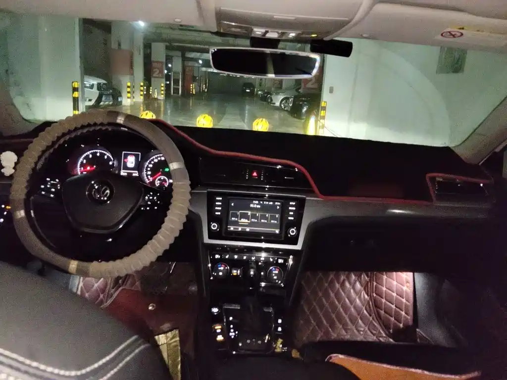 Volkswagen Lamando — миниатюра 10
