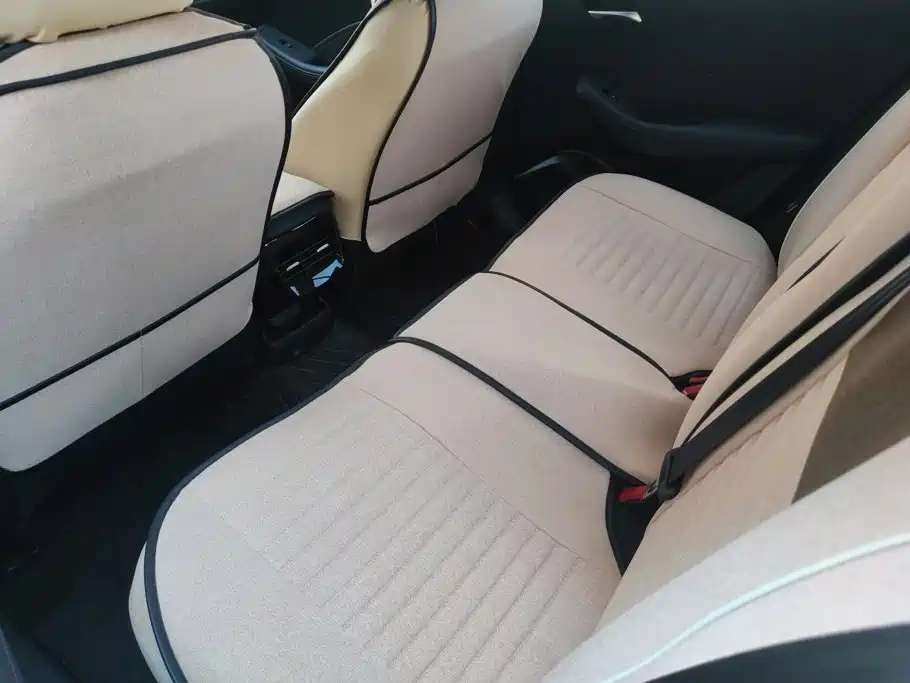 Roewe i5 — миниатюра 11