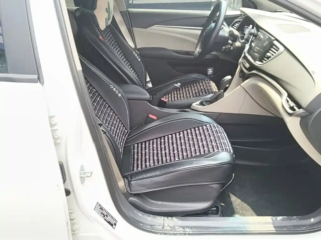 Buick Excelle — миниатюра 25