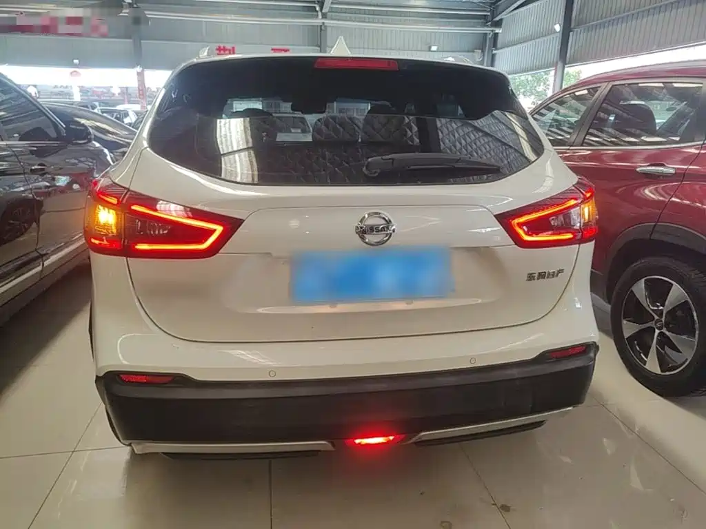 Nissan Qashqai — миниатюра 6