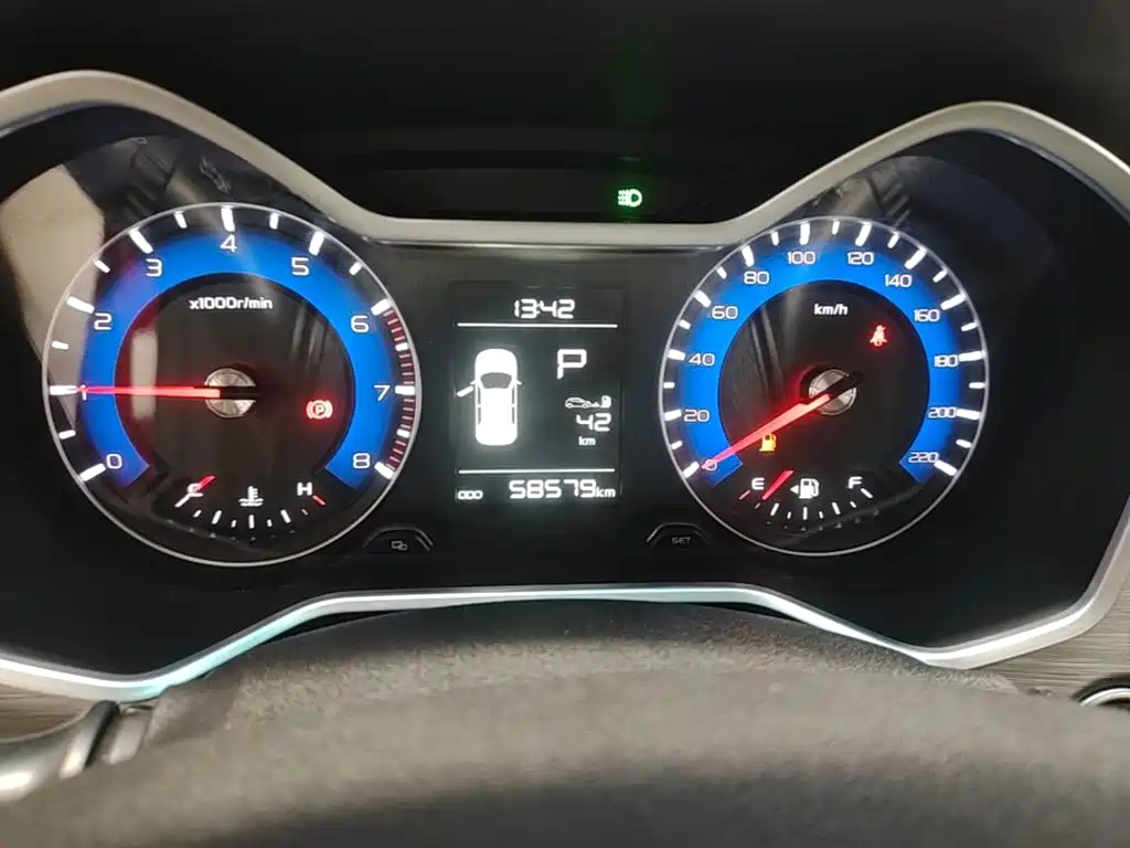 Geely Vision X3 — миниатюра 12
