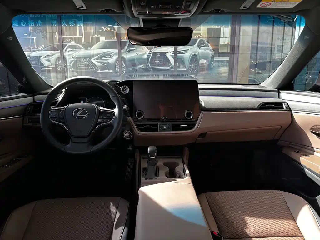Lexus ES 2025 200 Premium