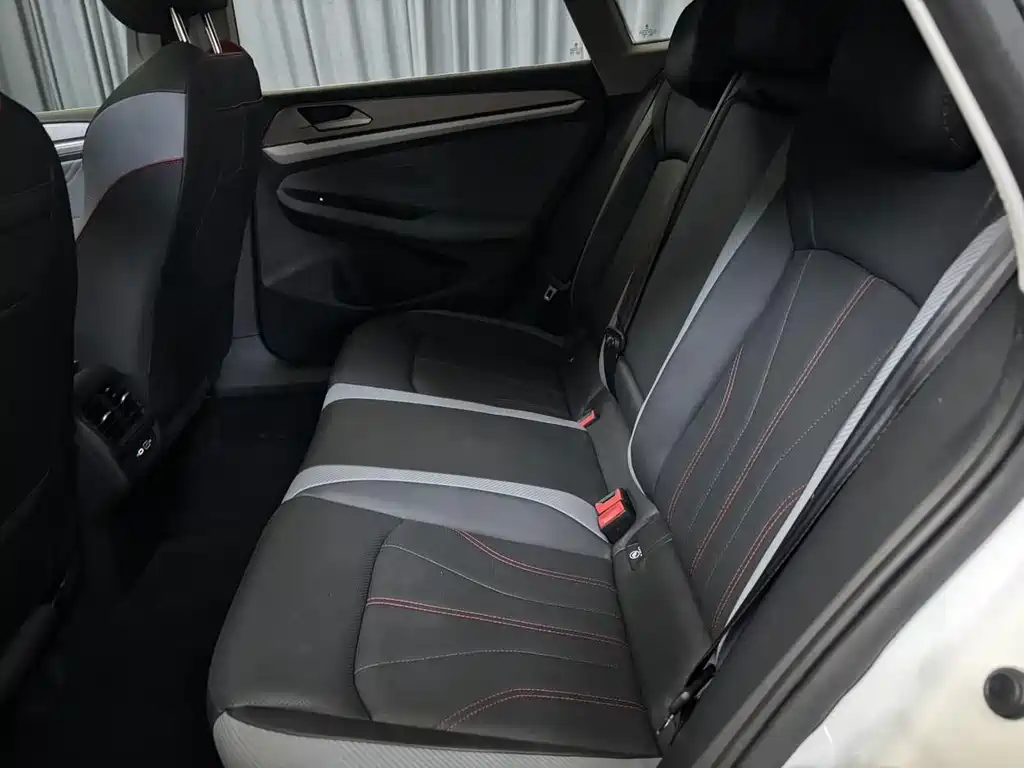 Volkswagen Lamando — миниатюра 9