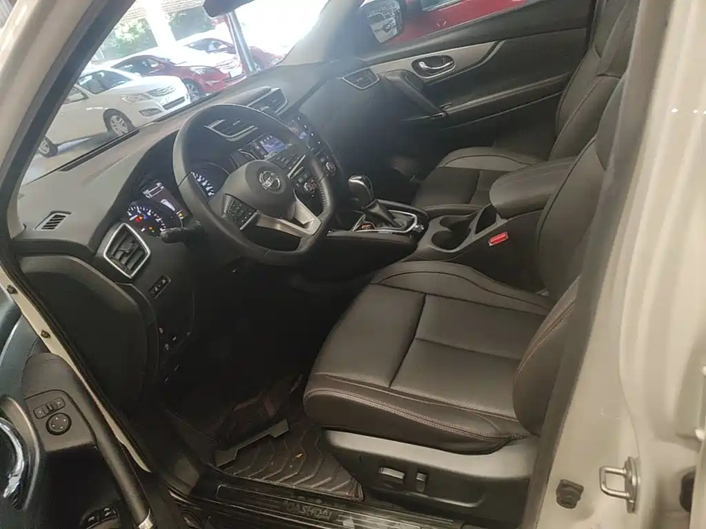 Nissan Qashqai — миниатюра 15
