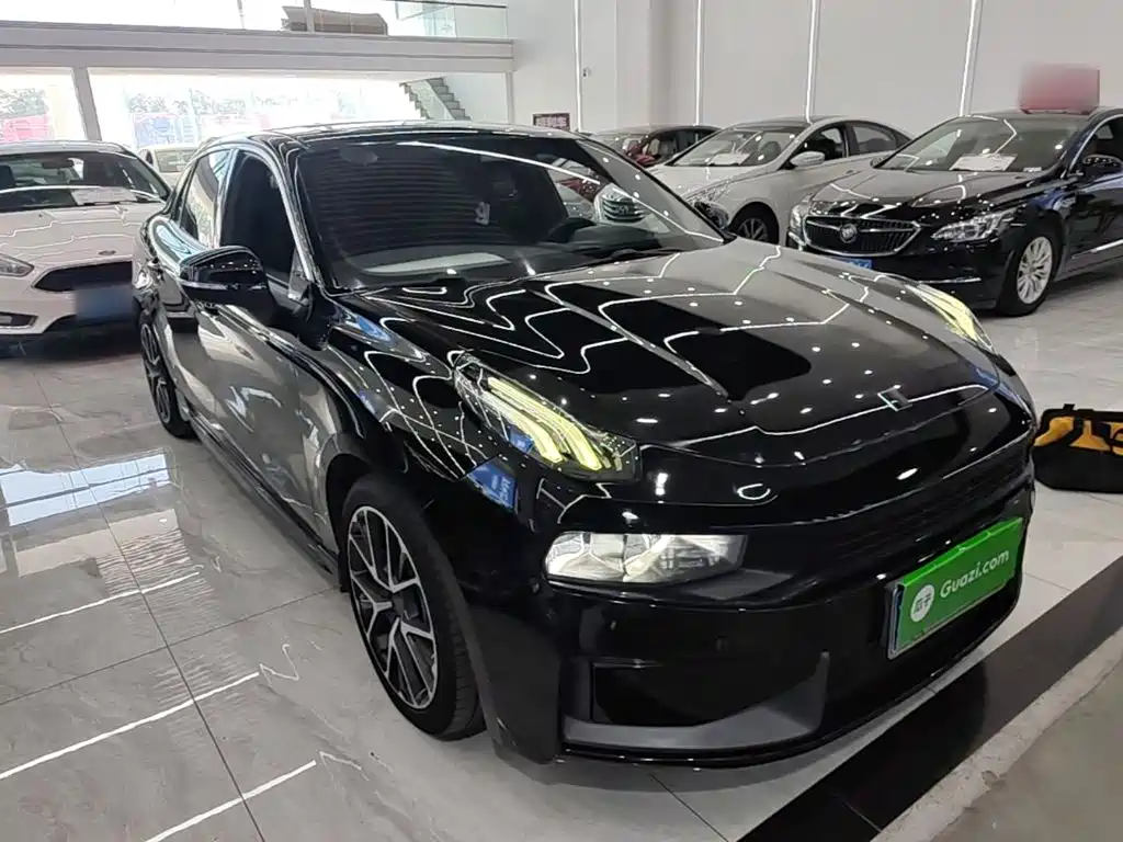 Lynk & Co 03 — миниатюра 4