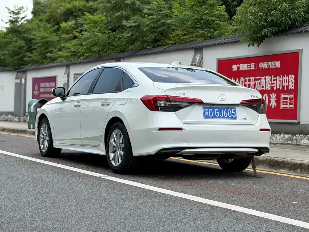 Honda Civic — миниатюра 6