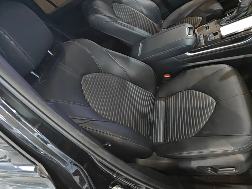 Toyota Crown Kluger — миниатюра 25