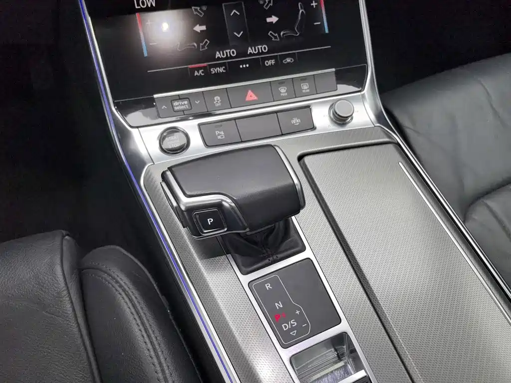 Audi A6L — миниатюра 13