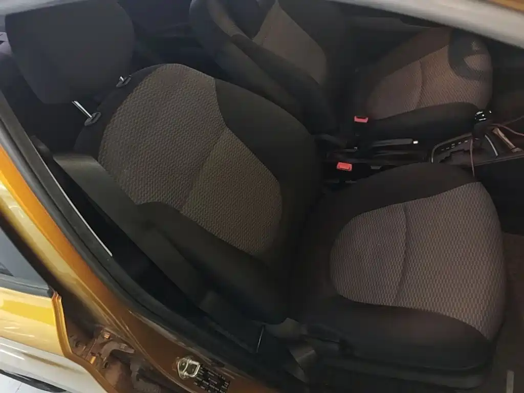 Hyundai Verna — миниатюра 25
