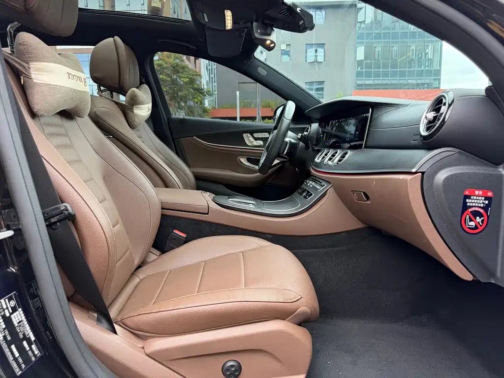 Mercedes-Benz E-Class — миниатюра 7