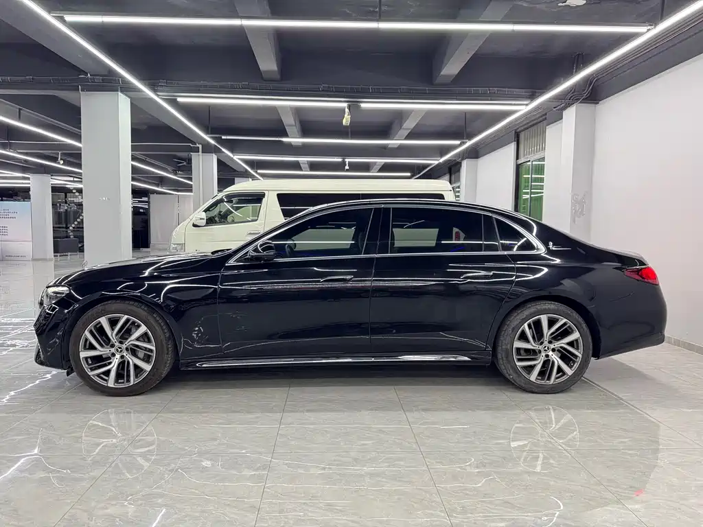 Mercedes-Benz E-Class E 2024 E 300 L Fashion
