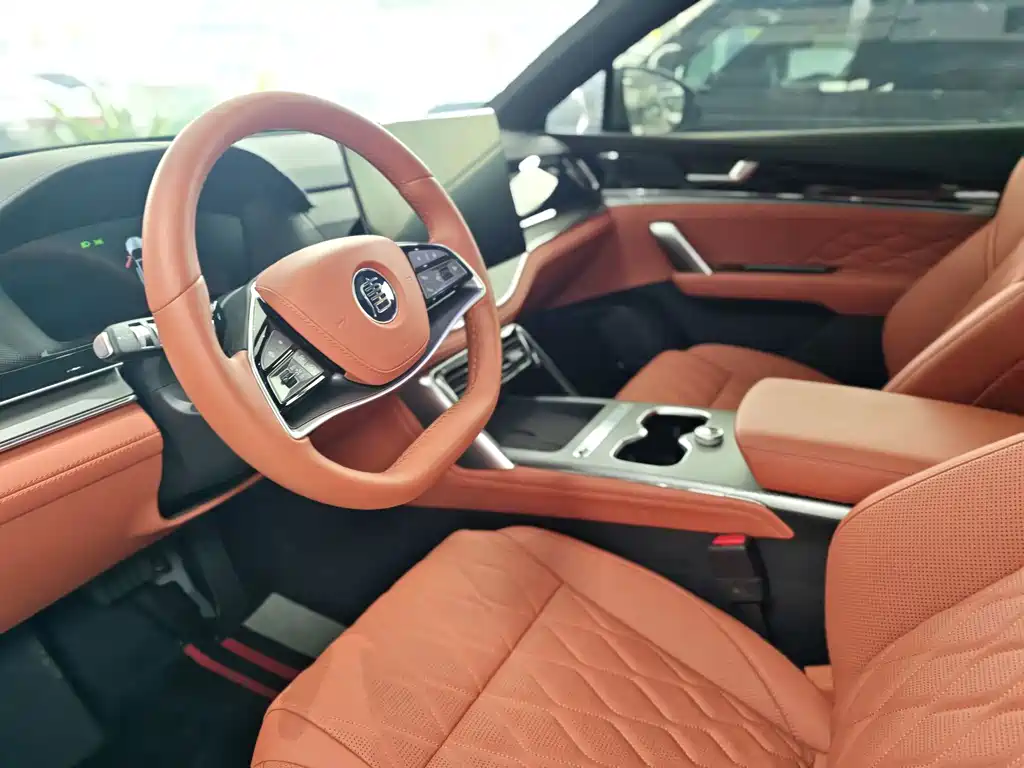 BYD Tang New Energy — миниатюра 4