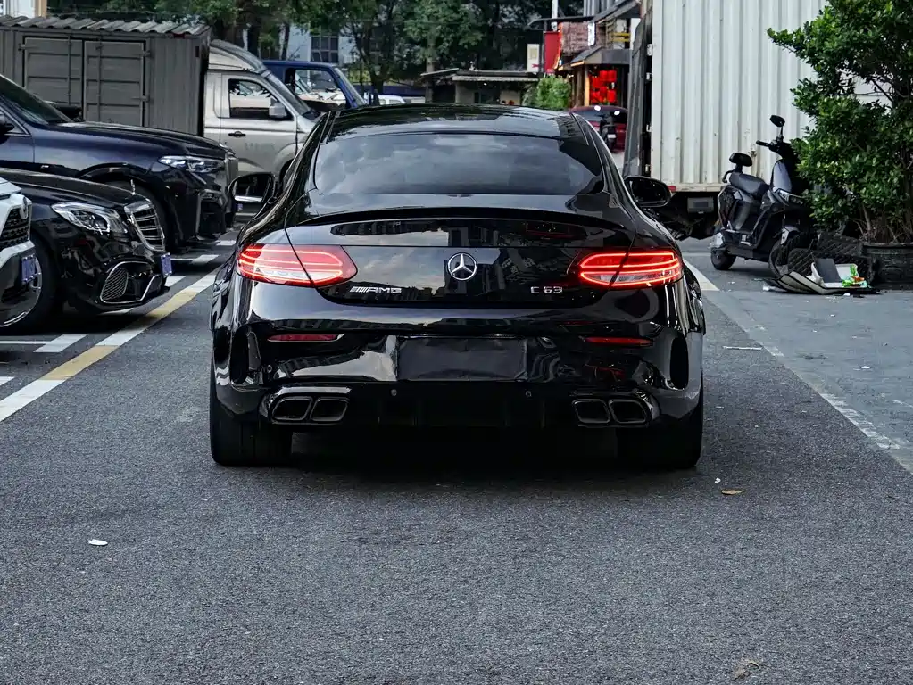 Mercedes-Benz C-Class AMG — миниатюра 11
