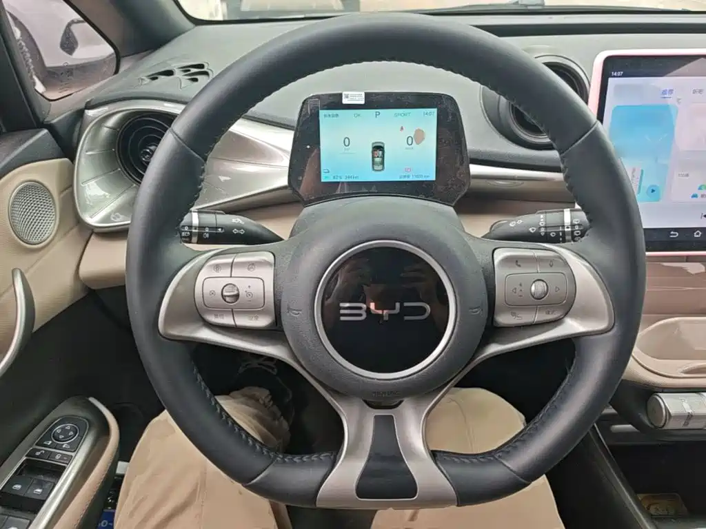 BYD Dolphin — миниатюра 11
