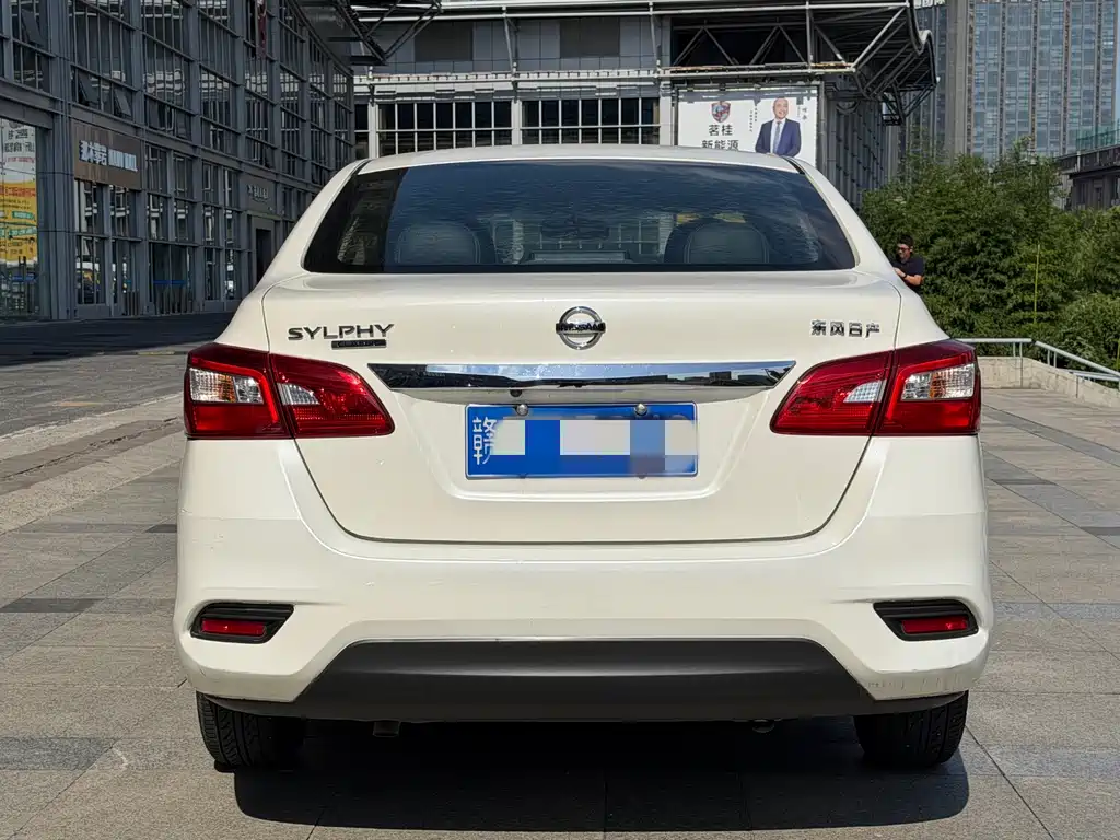 Nissan Sylphy — миниатюра 6