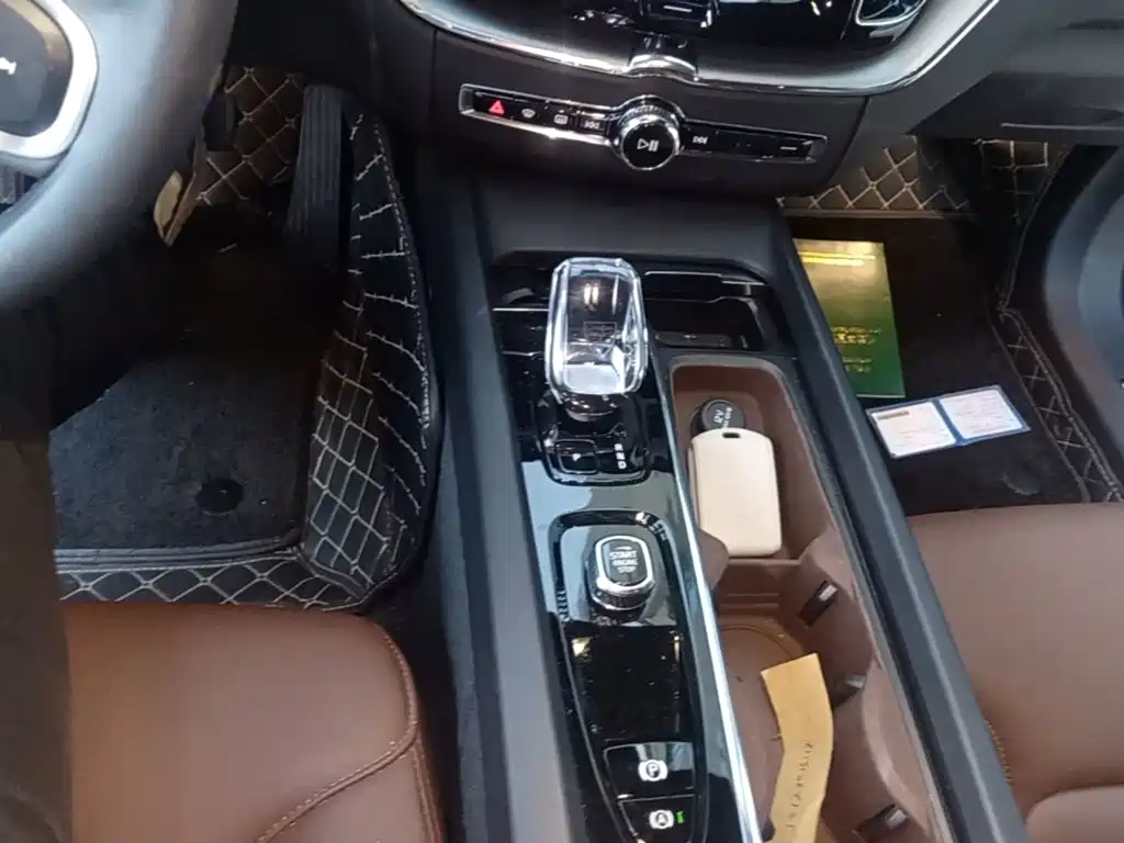 Volvo XC60 — миниатюра 10