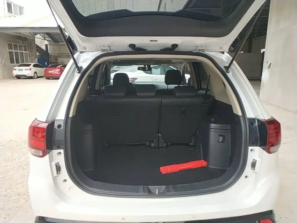 Mitsubishi Outlander — миниатюра 19