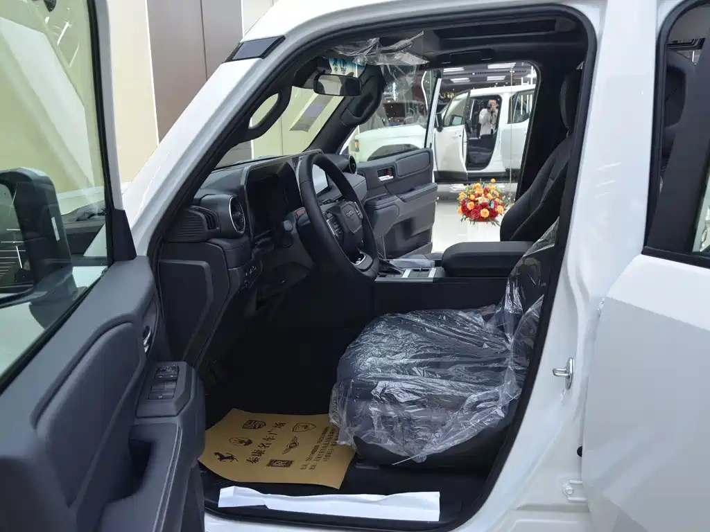 Toyota Land Cruiser Prado 2025 2.4T TX 5 мест
