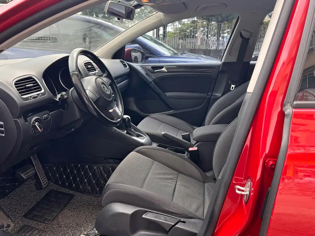Volkswagen Golf — миниатюра 12