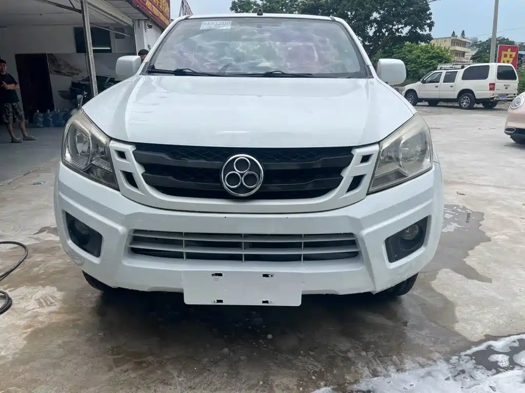Isuzu RE-MAX Ruimai — миниатюра 9