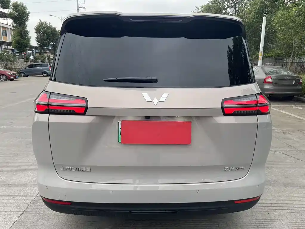 Wuling Xingguang 730 New Energy — миниатюра 8