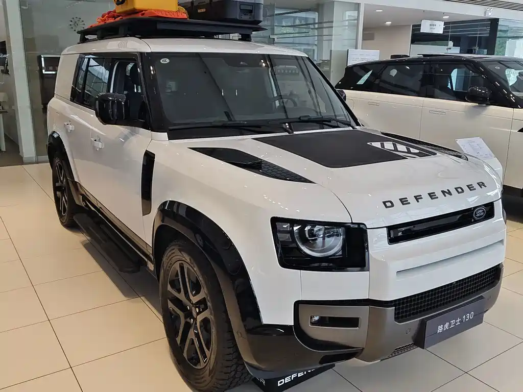 Land Rover Defender — миниатюра 3