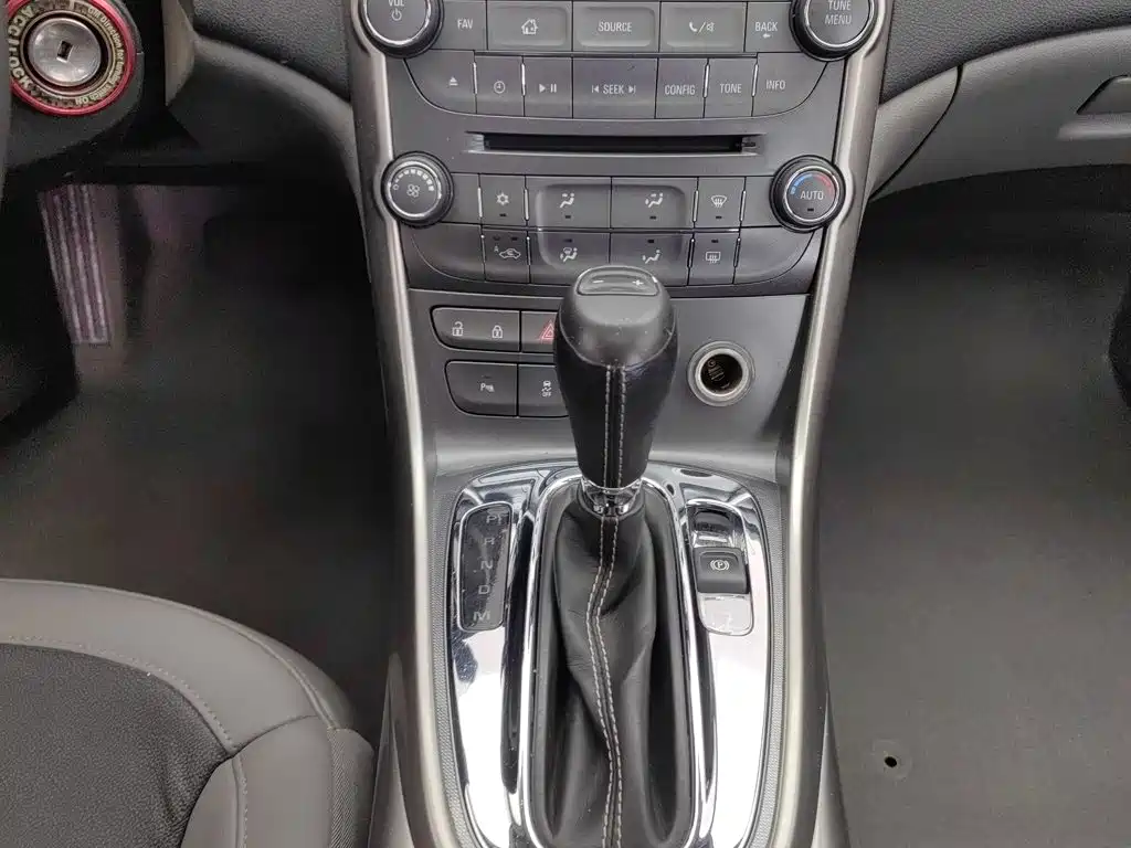 Chevrolet Malibu — миниатюра 13