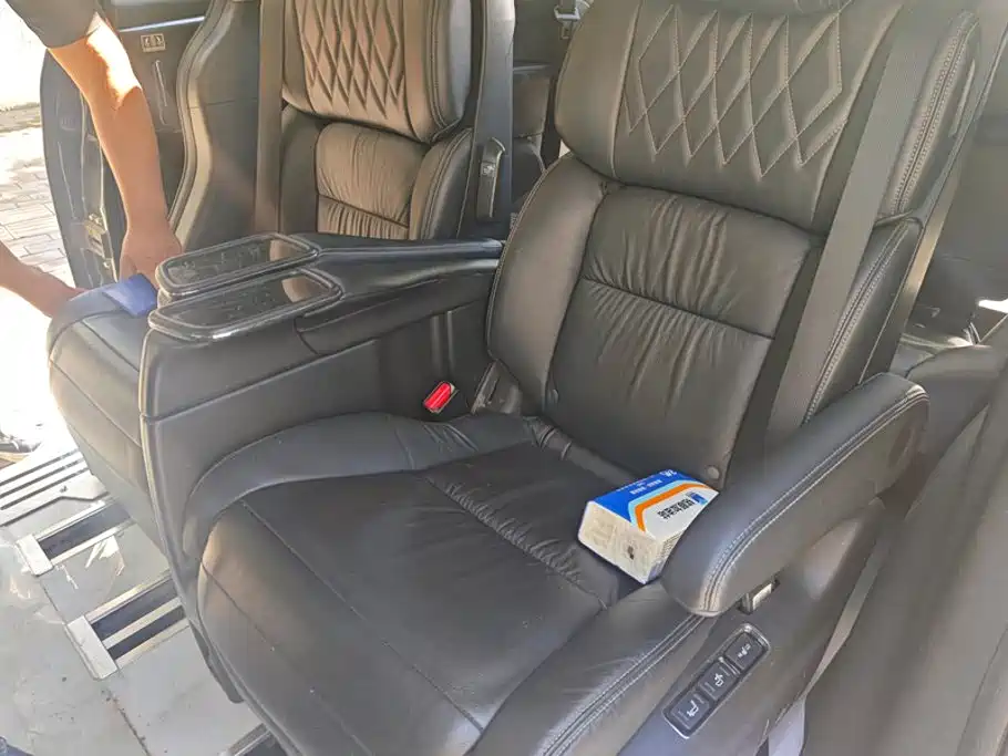 Honda Elysion — миниатюра 11