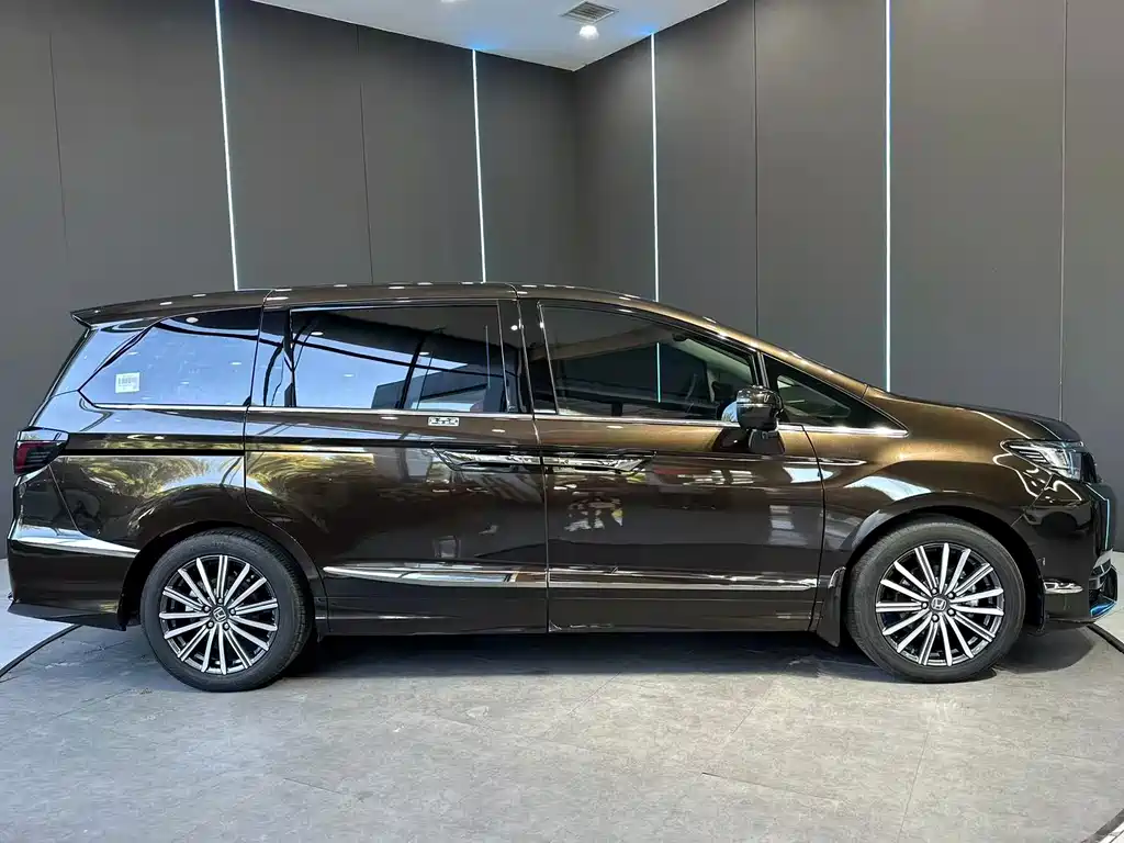 Honda Elysion — миниатюра 5