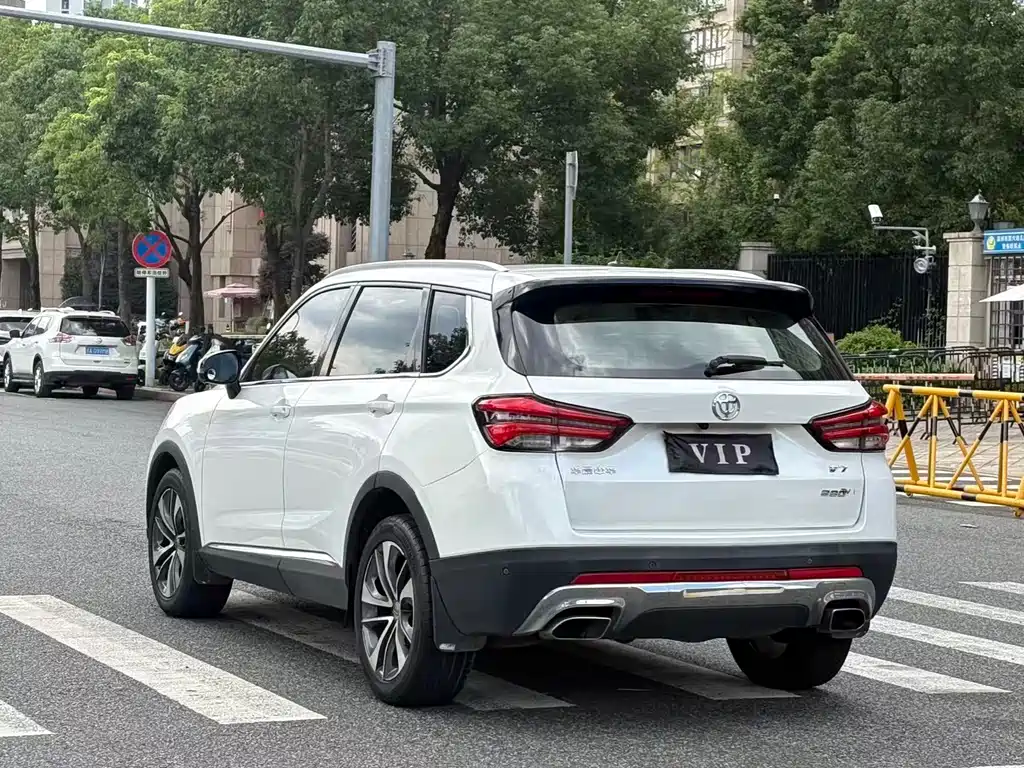 Zhonghua V7 — миниатюра 17