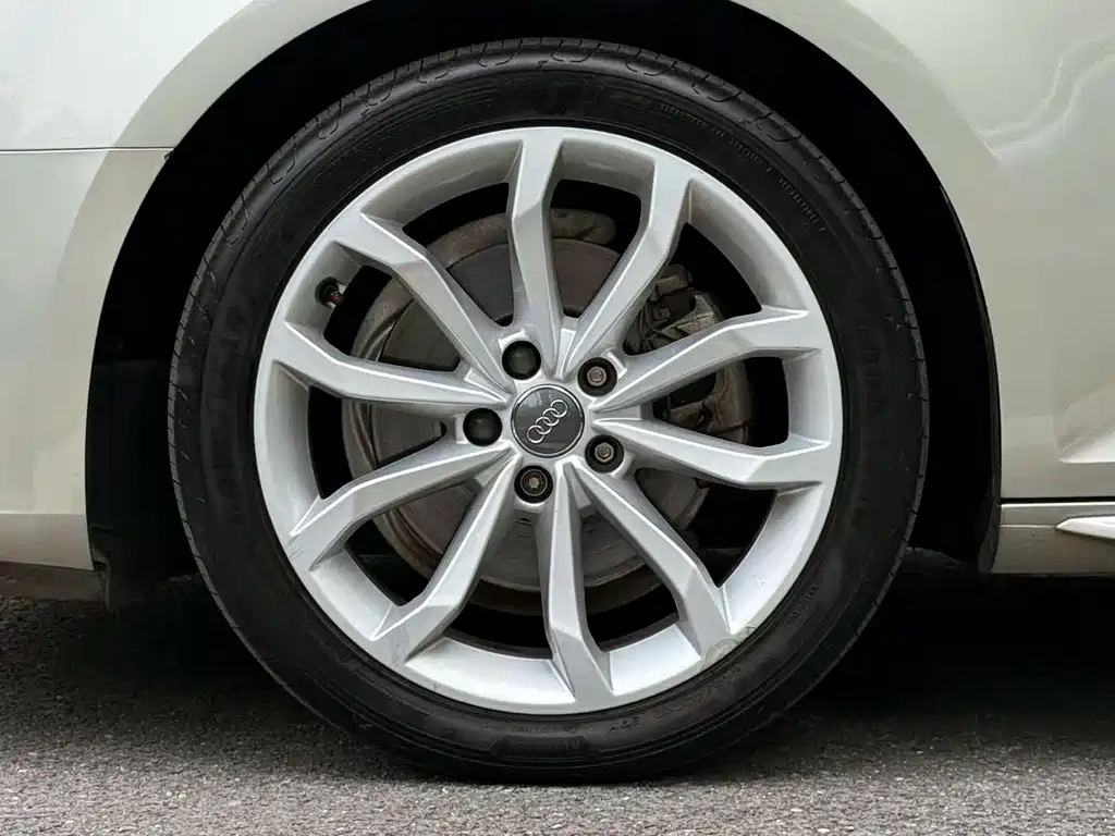 Audi A4L — миниатюра 9