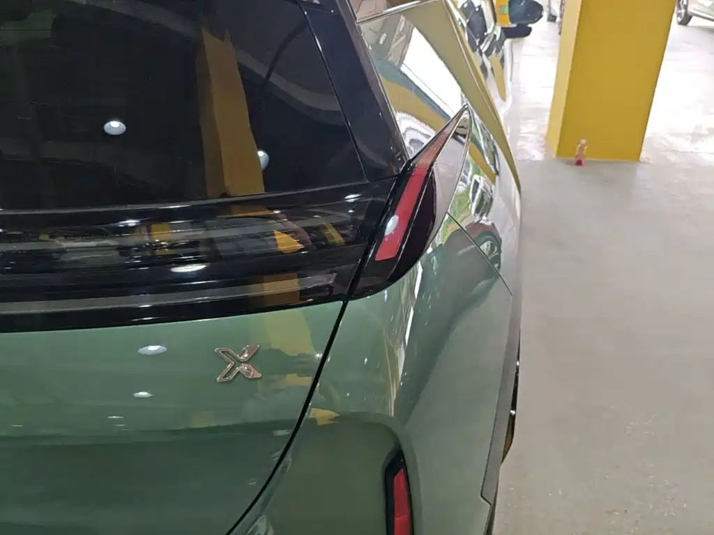 Zeekr X 2025 мест