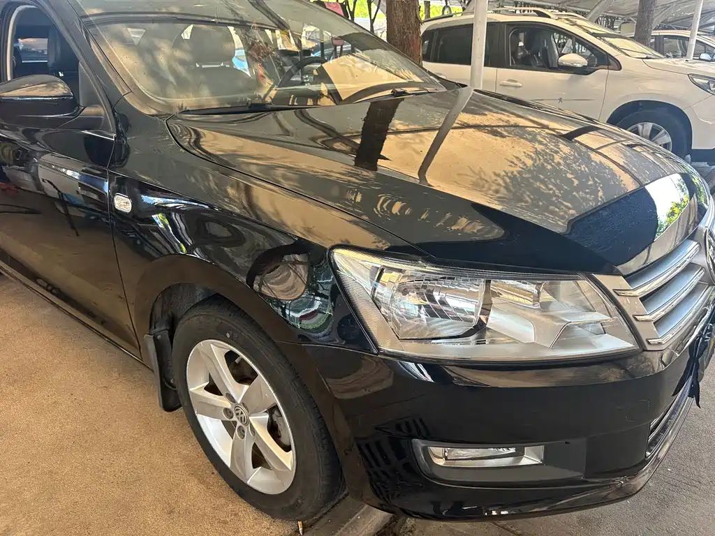 Volkswagen Santana — миниатюра 3