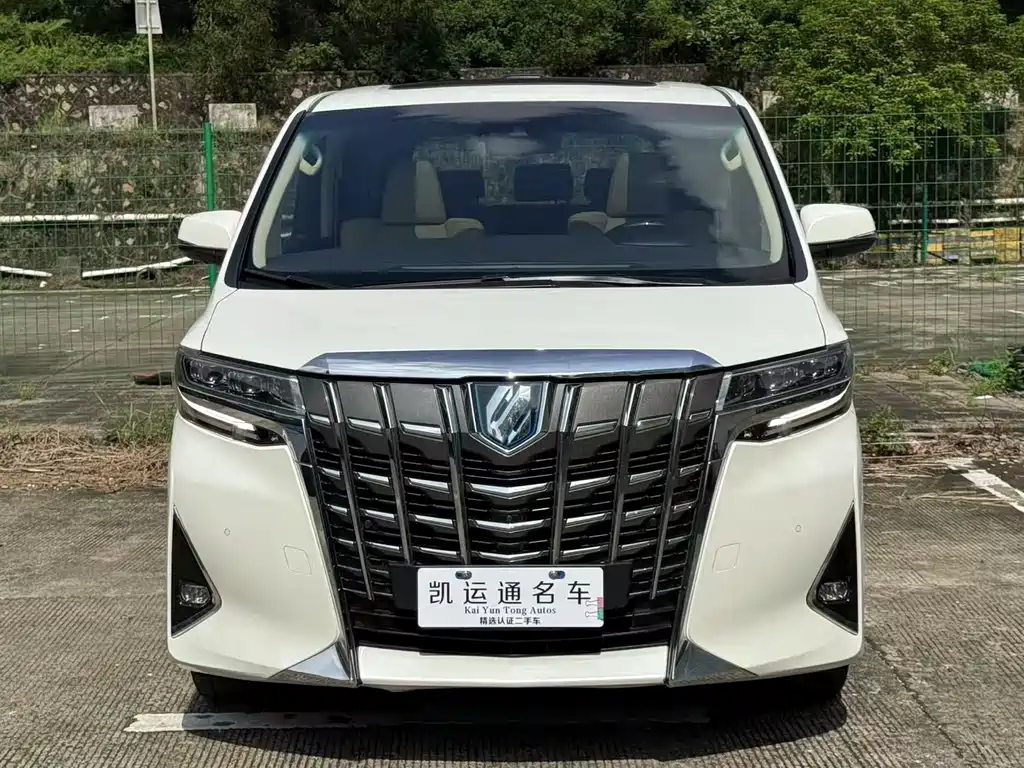 Toyota Alphard 2021