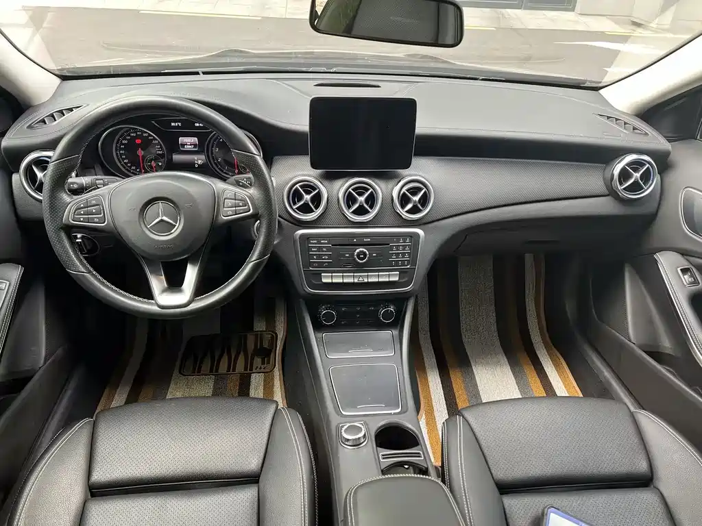 Mercedes-Benz GLA — миниатюра 5