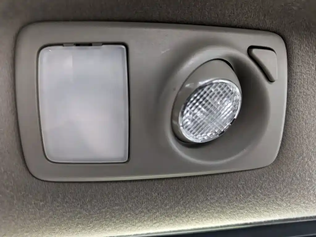 Toyota Sienna — миниатюра 20