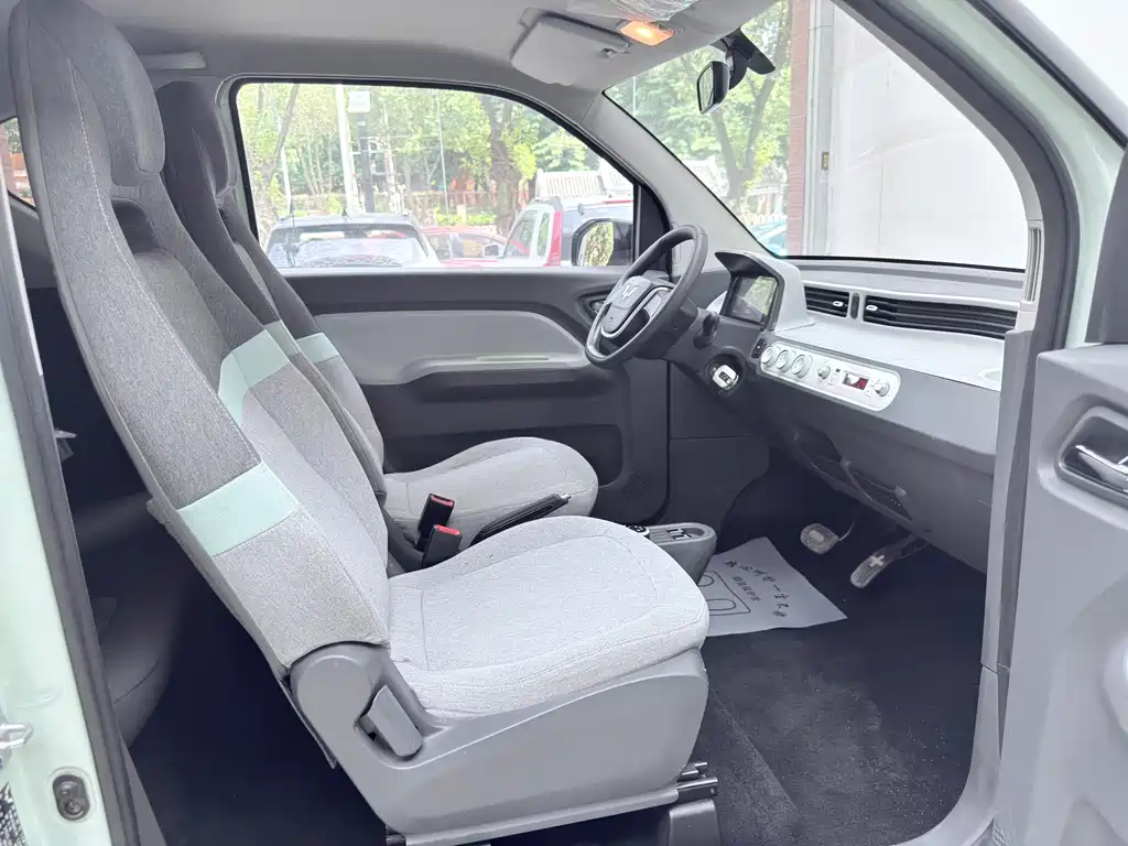 Wuling MINIEV — миниатюра 7